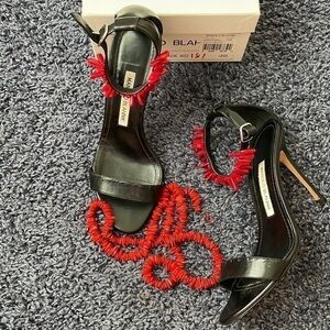 𝅺manolo Blahnik Coraletta Sandal size 38/8 Black Red